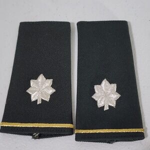 Military Rank Shoulder Boards Lt Colonel Commander Silver Oak Leaf Epaulets Pair